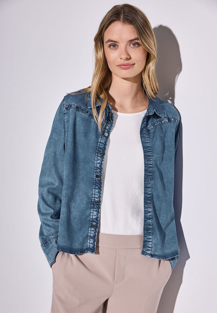 Jeansbluse mit Nieten