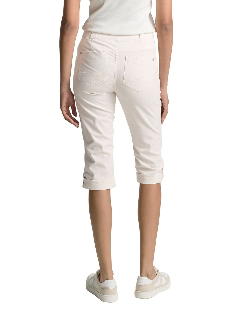 Tapered Relaxed Capri Hose