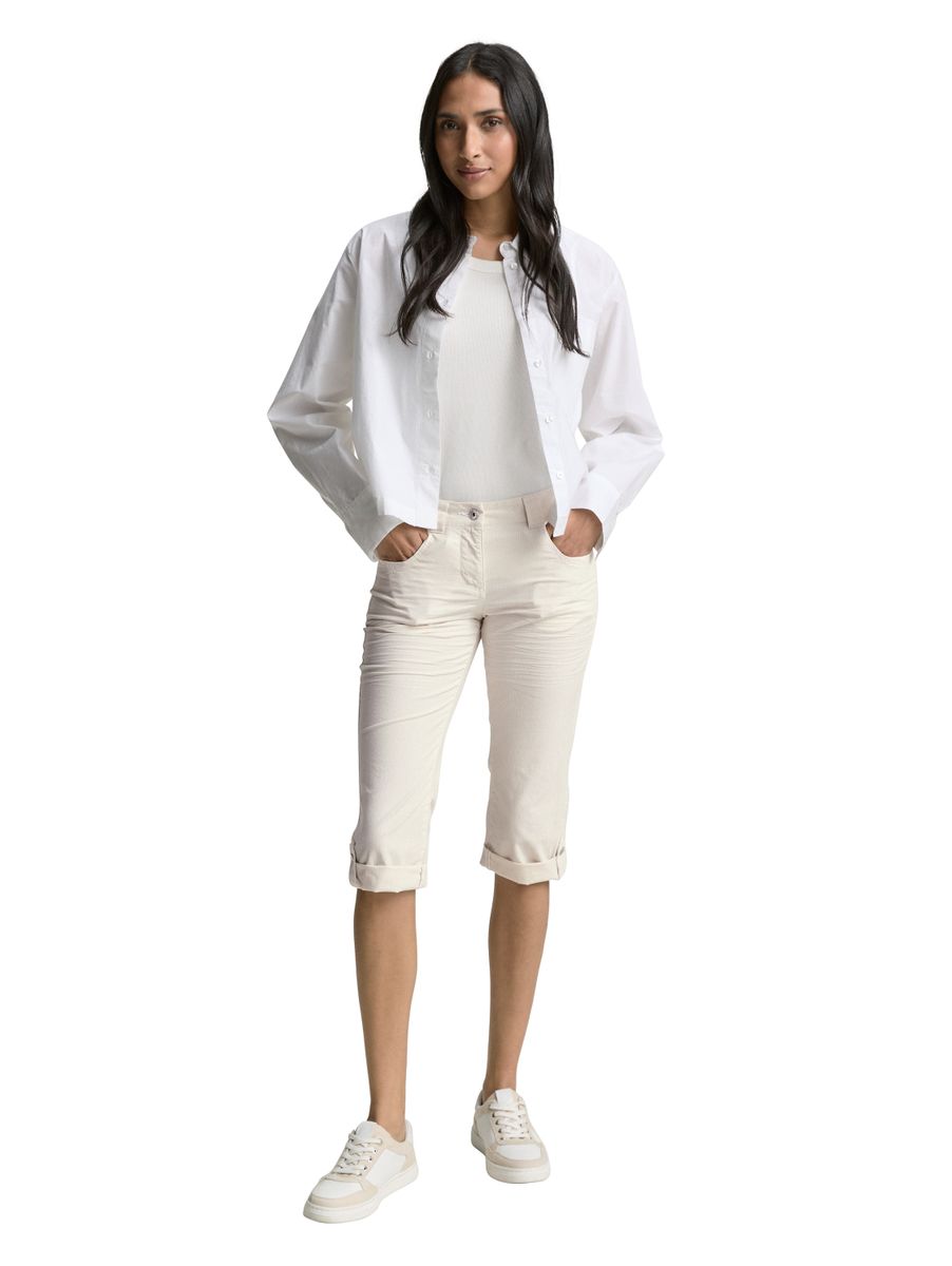 Tapered Relaxed Capri Hose