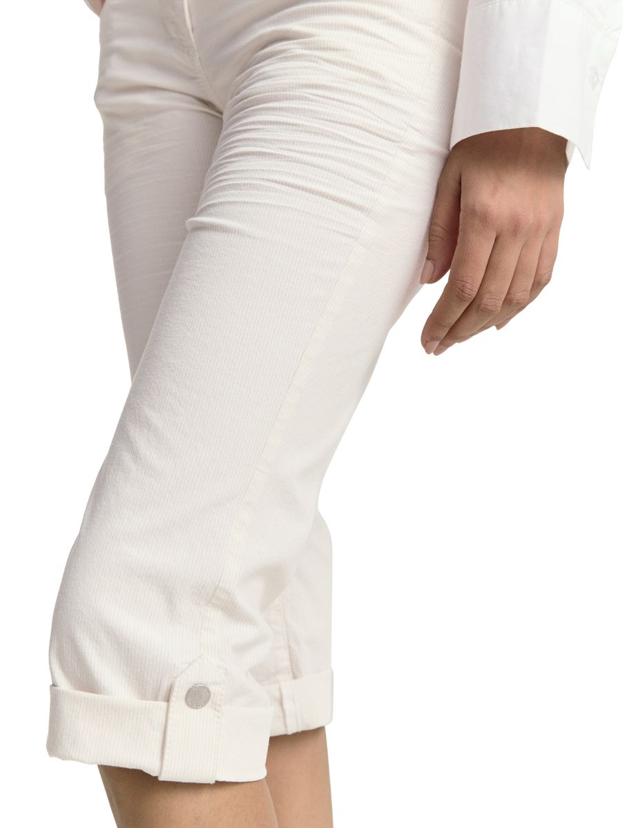 Tapered Relaxed Capri Hose