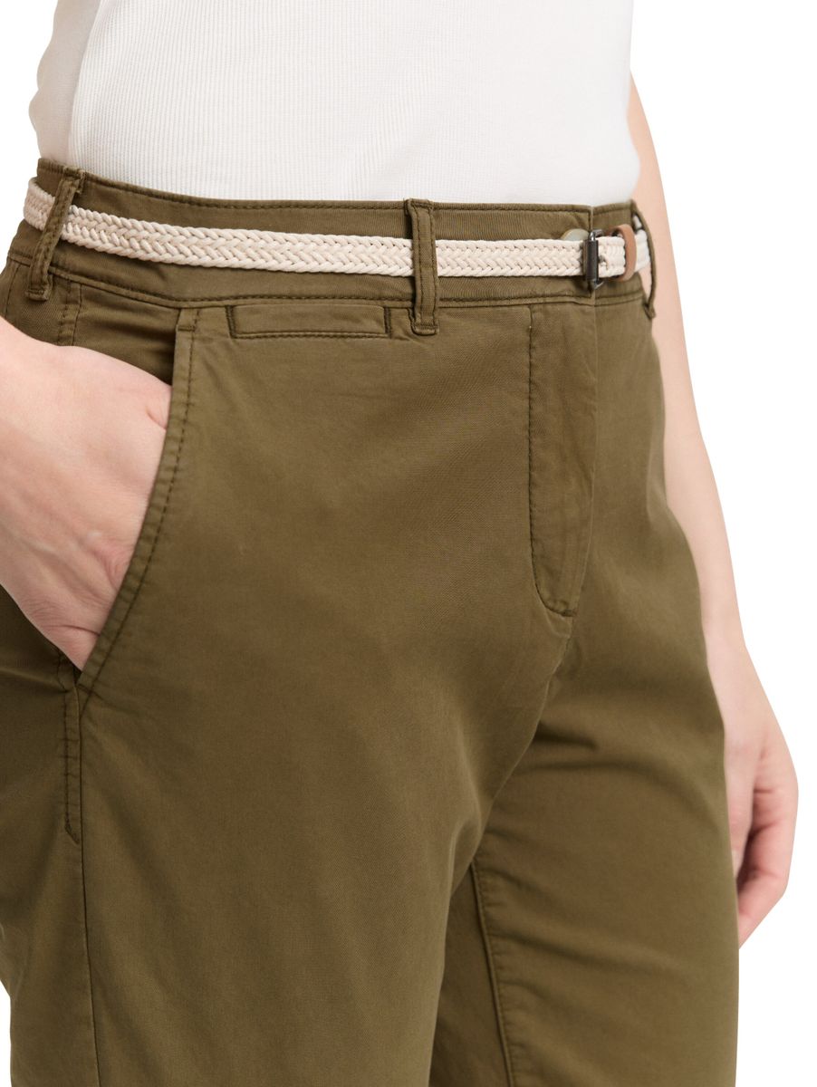 Slim Chino Hose mit Gürtel