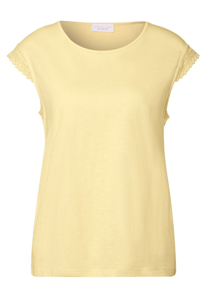 Shirt mit Häkeldetails