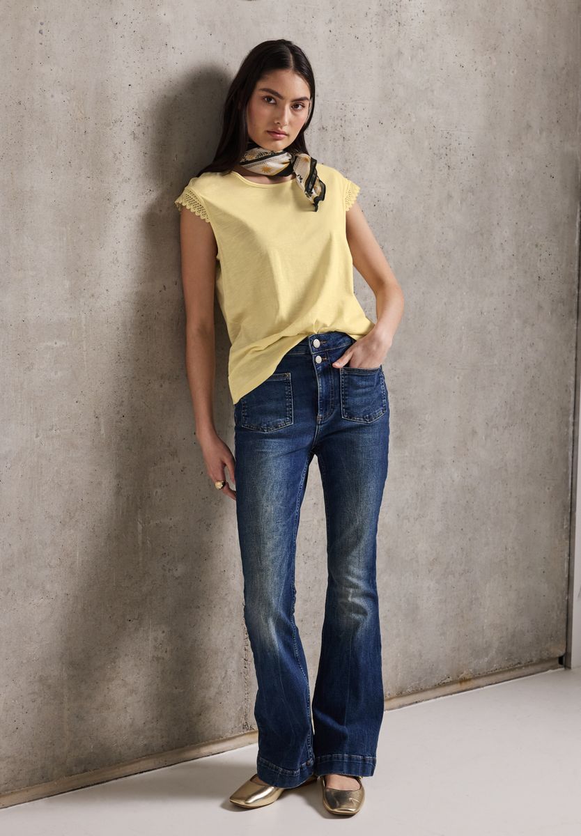 Shirt mit Häkeldetails