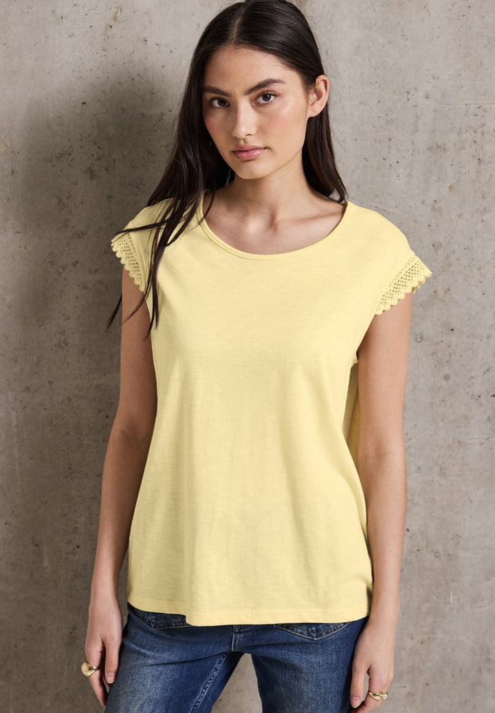 Shirt mit Häkeldetails