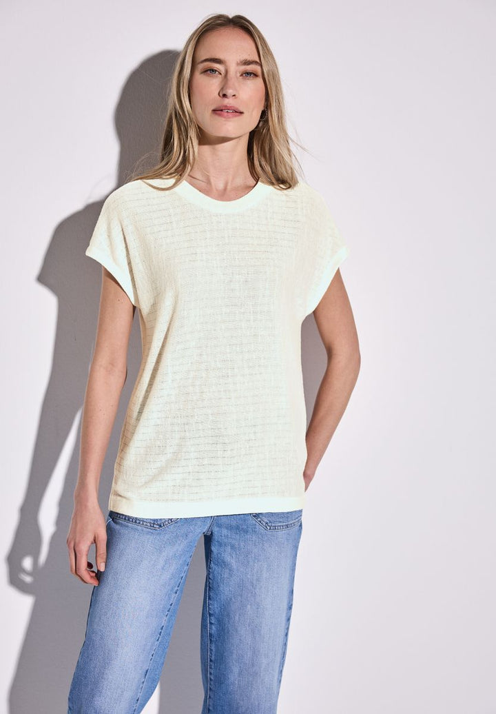 Shirt mit Streifenstruktur