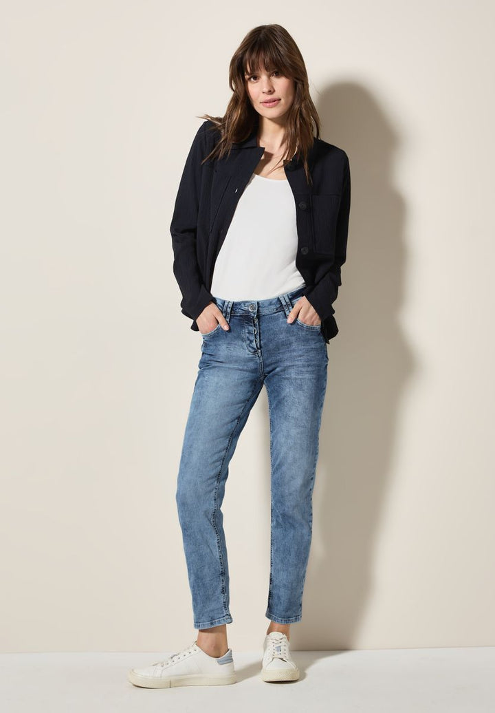 Jeans mit Turn-Up Detail