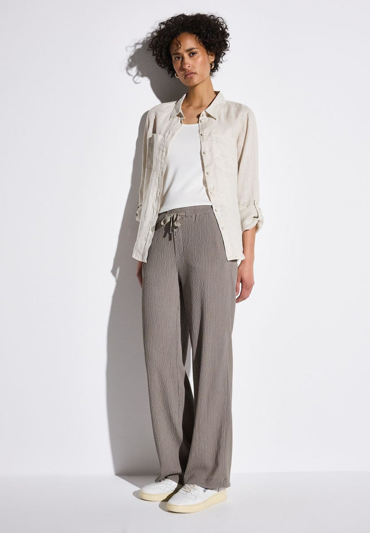 Wide Leg Hose mit Struktur