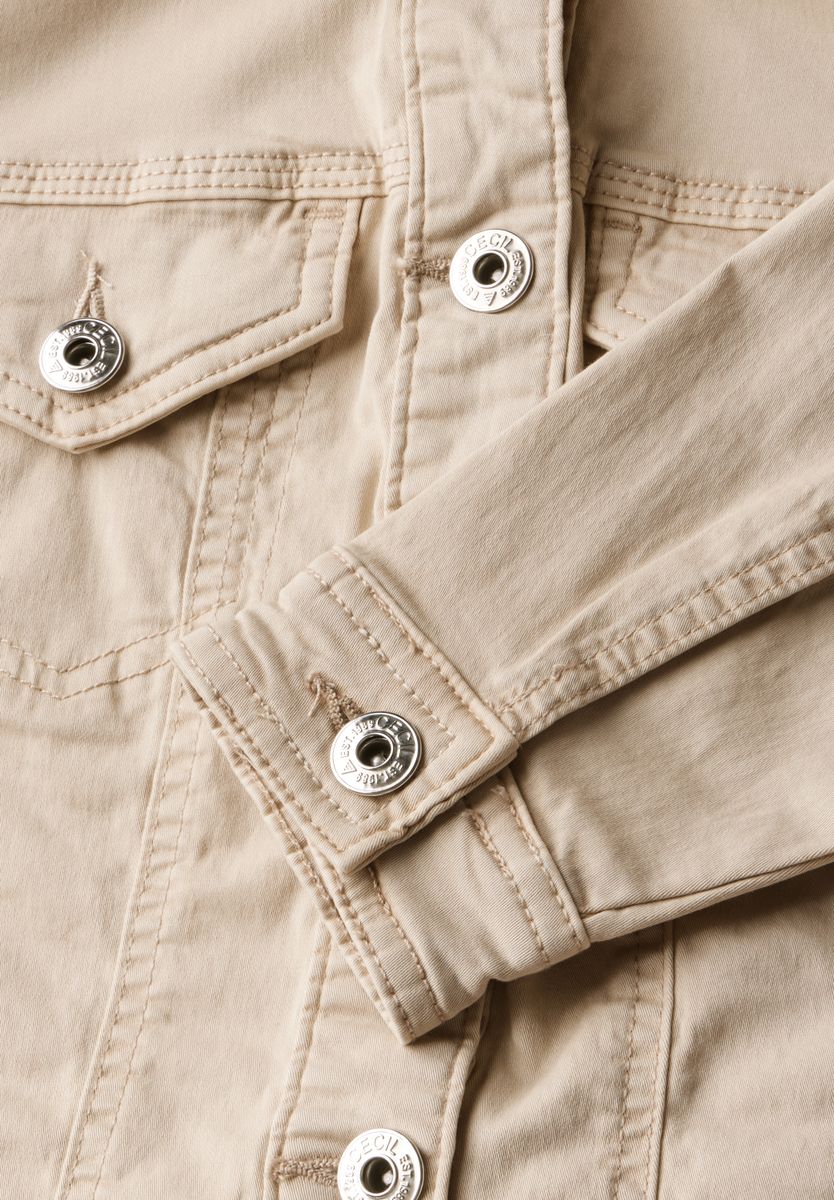 Leichte Jeansjacke