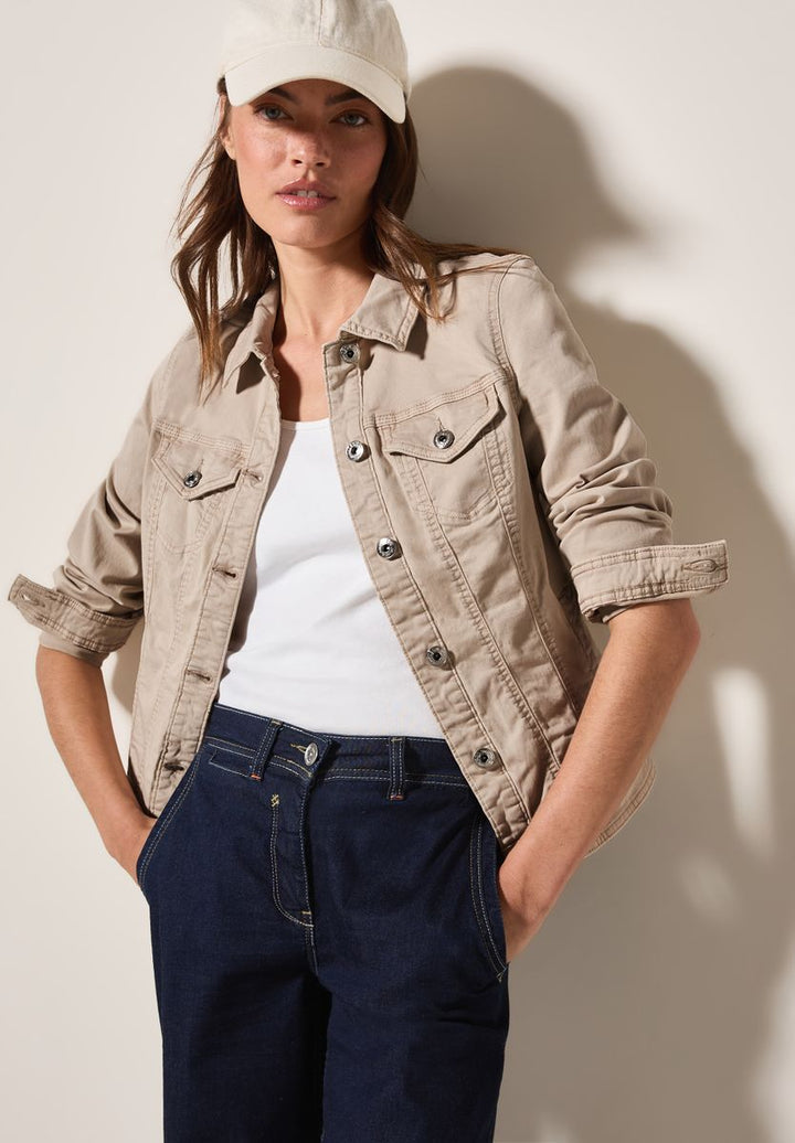 Leichte Jeansjacke