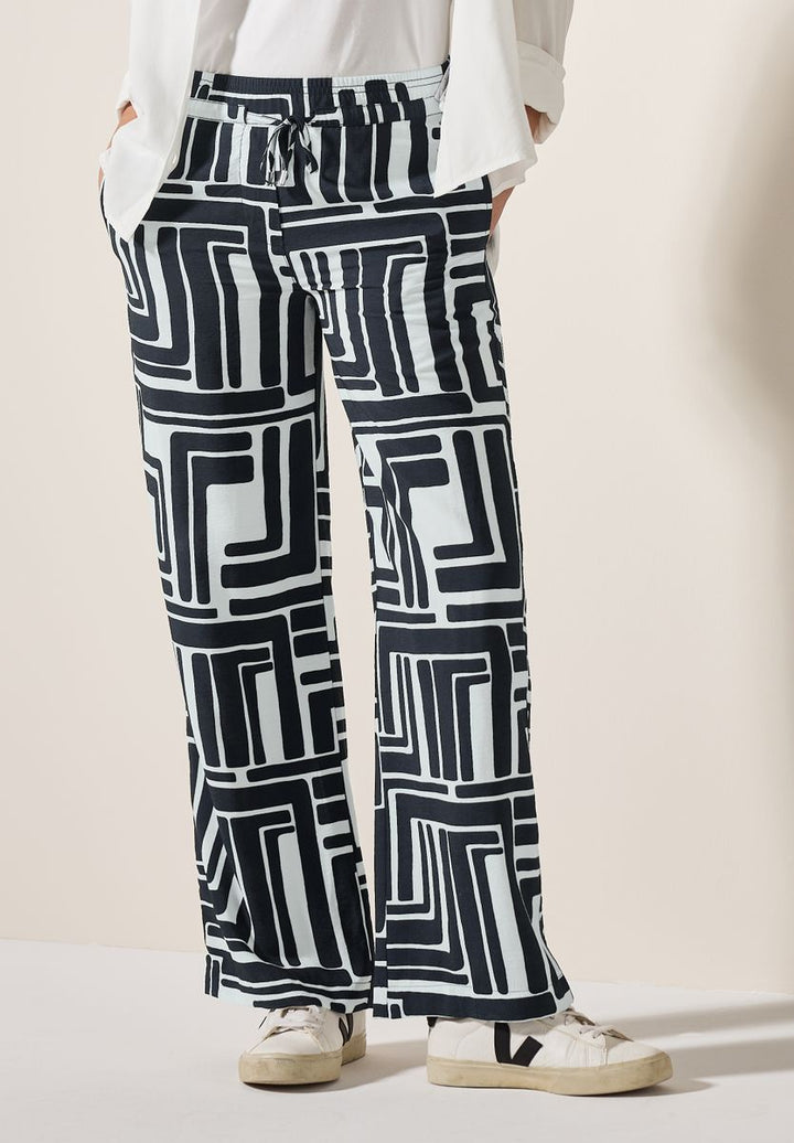 Gemusterte Strukturhose