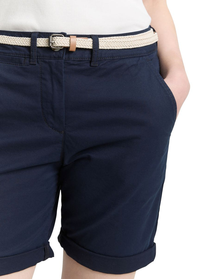 Chino Bermuda Shorts mit Gürtel