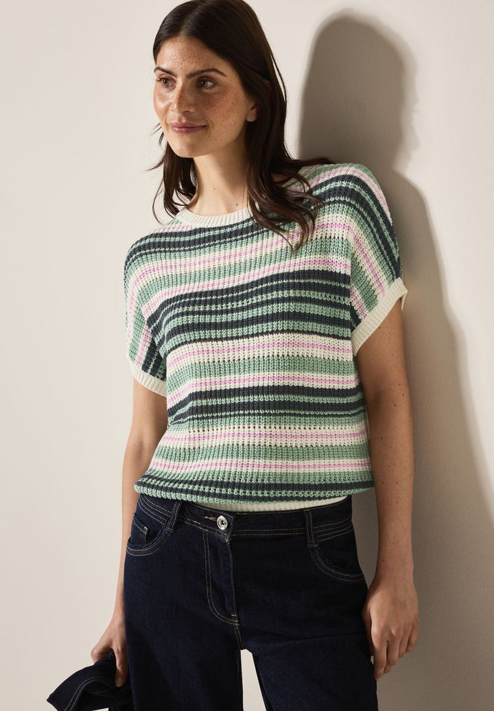 Gestreifter Pullover