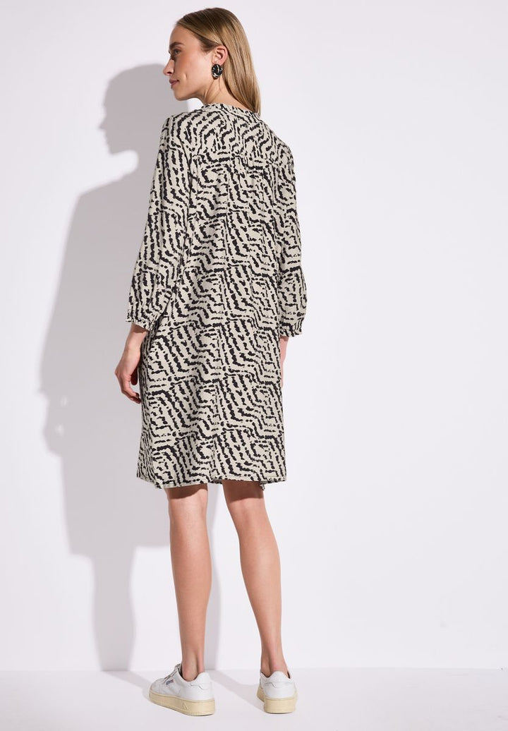 Gemustertes Kleid