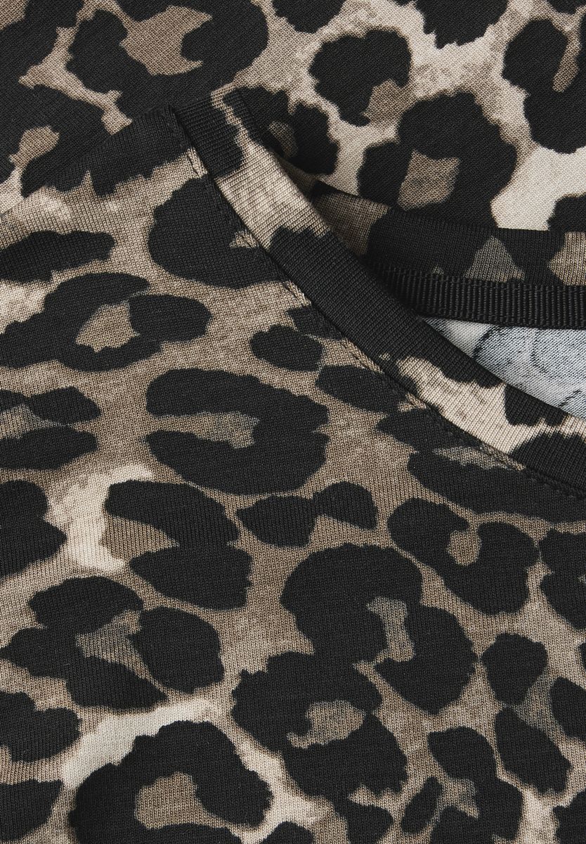 Shirt mit Leo-Muster