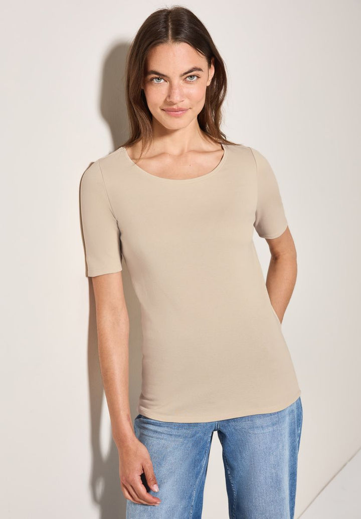 Basic T-Shirt mit Rundhals in Unifarbe