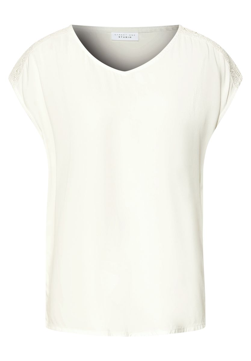 Blusenshirt mit Spitze