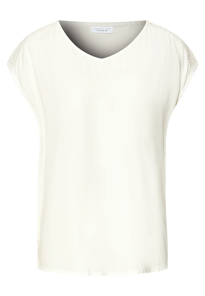 Blusenshirt mit Spitze