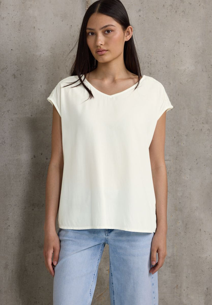 Blusenshirt mit Spitze