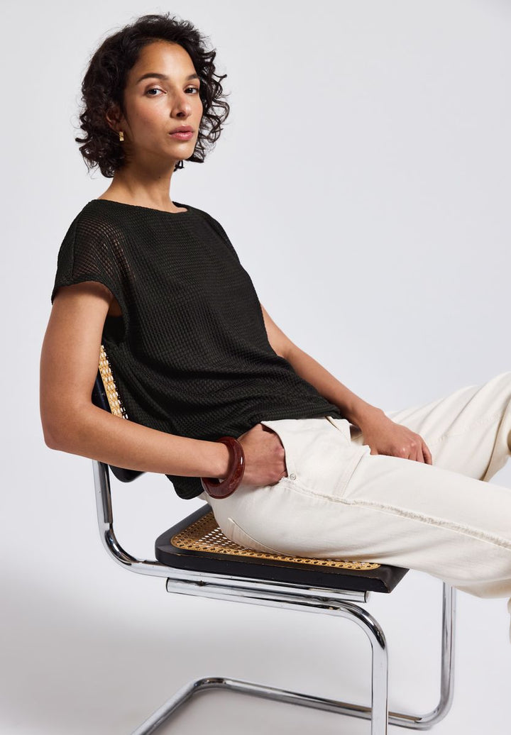 2-in-1 Mesh T-Shirt