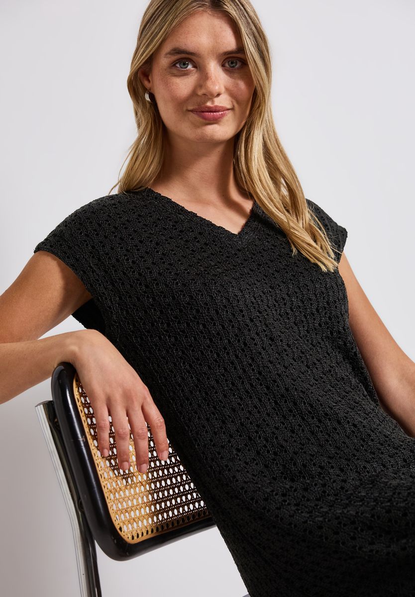 Spitzenkleid mit V-Neck