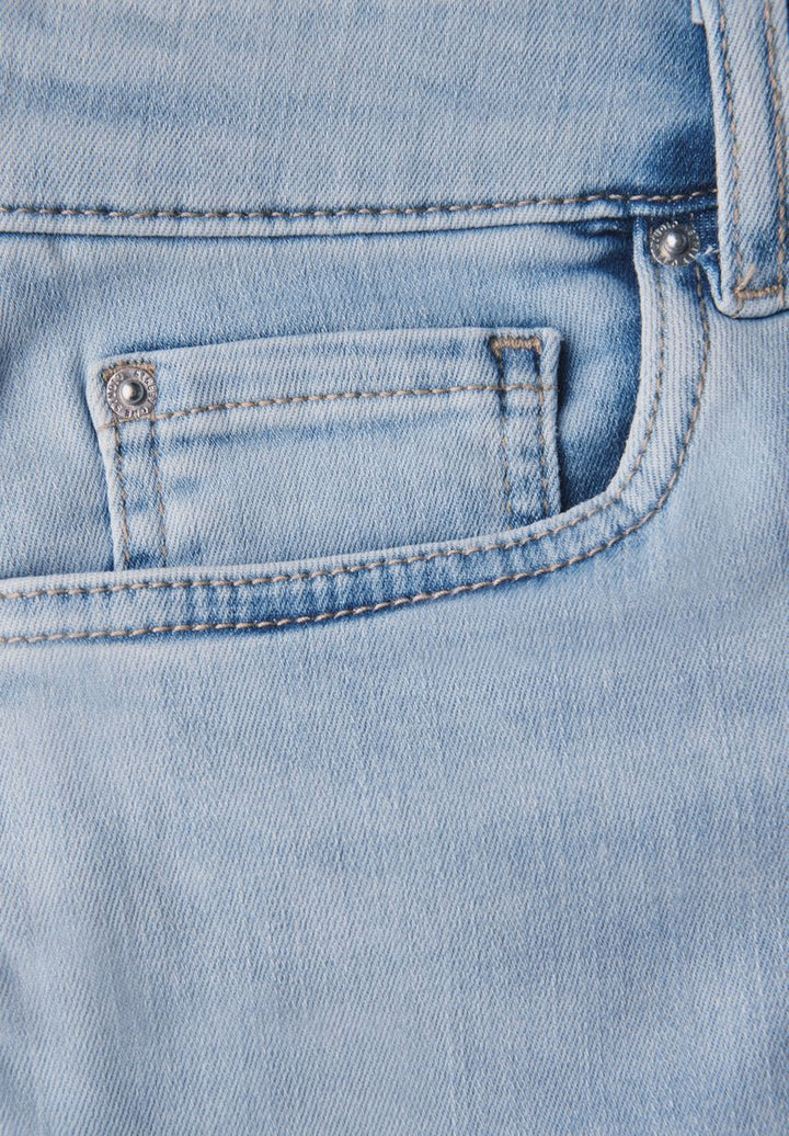 Jeansshorts im Casual Fit