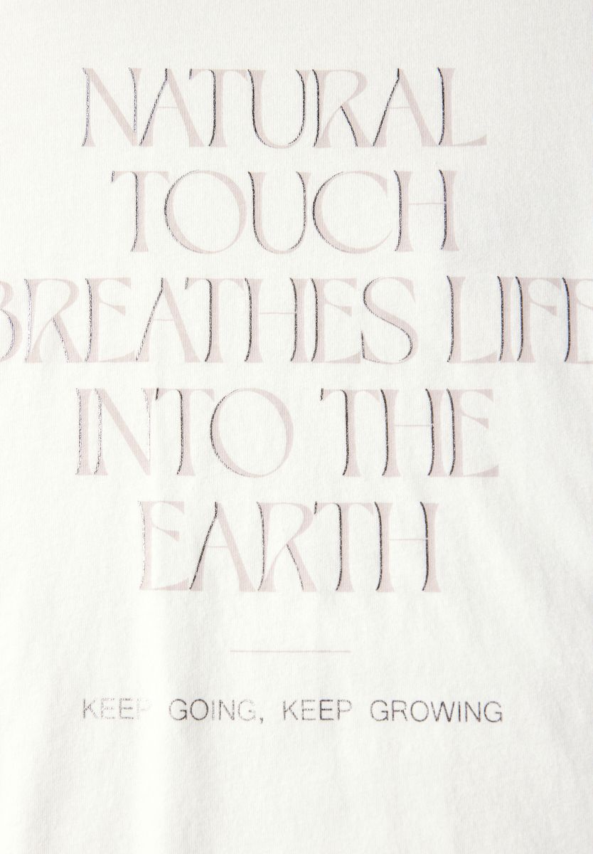 Shirt mit Wording Artwork