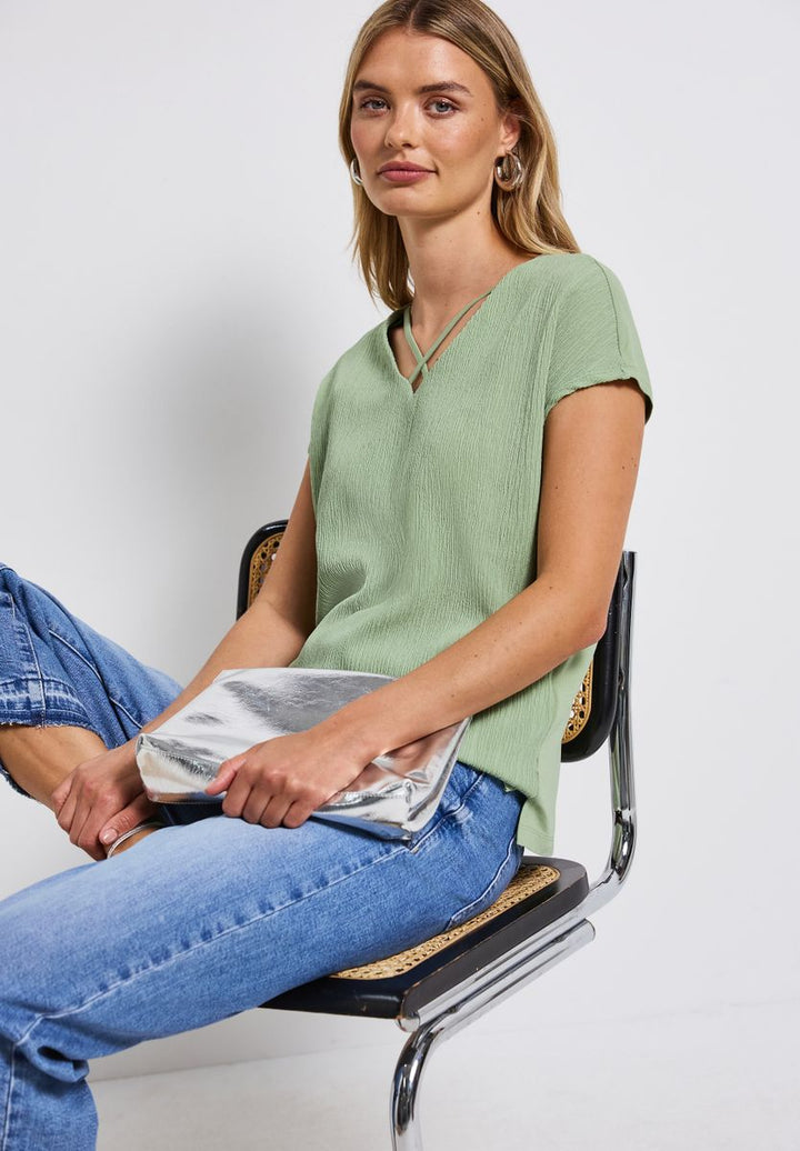 Shirt mit Bändern