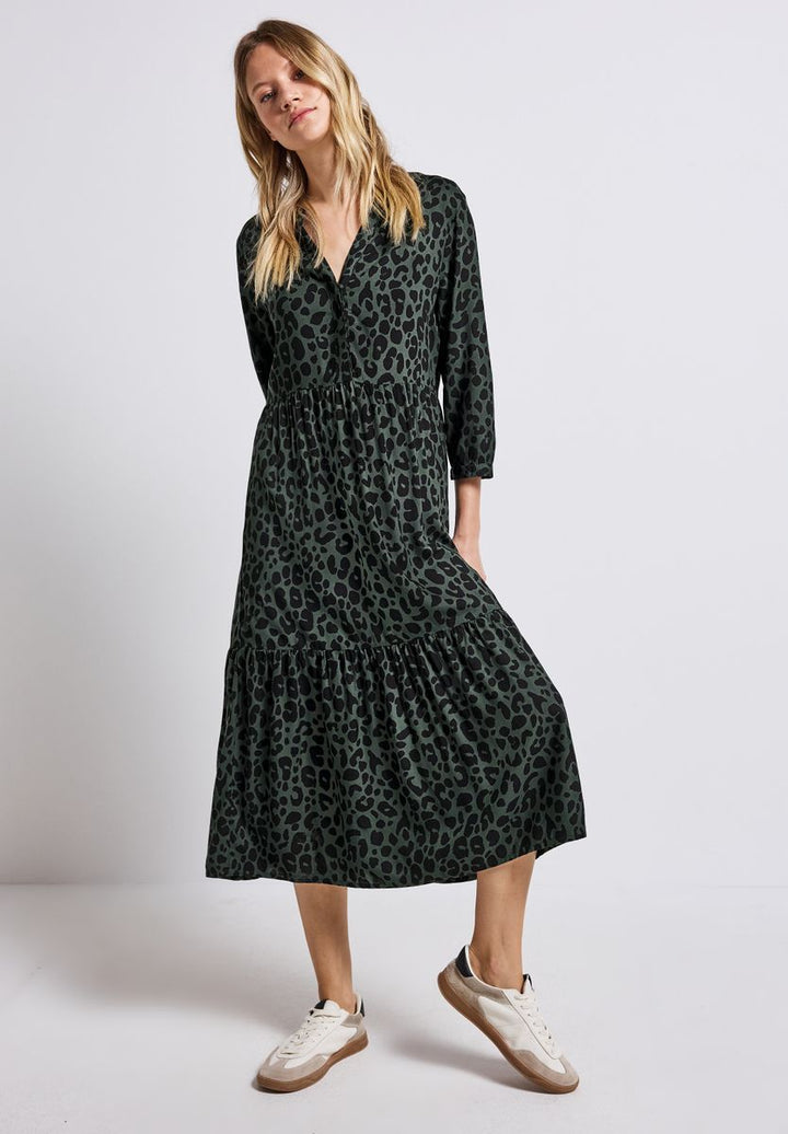 Gemustertes Volant-Kleid