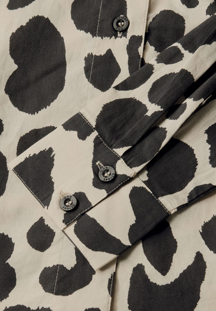 Hemdbluse mit Leo-Print