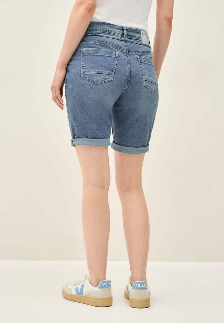 Jogg Shorts im Denim Look