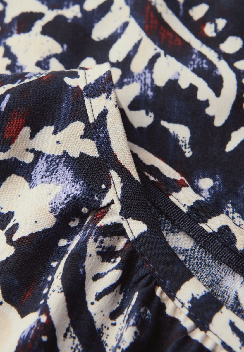 Gemusterte Bluse mit Raffung