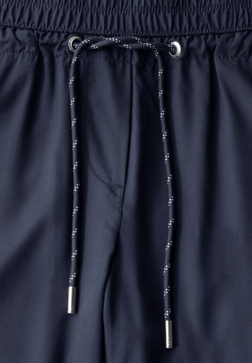 Loose Fit Hose