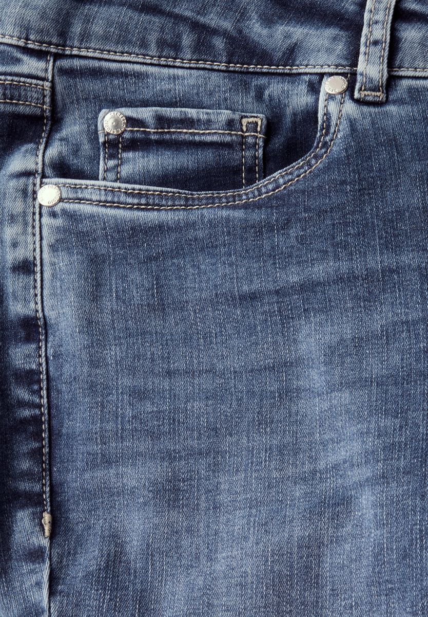 Flared Jeans