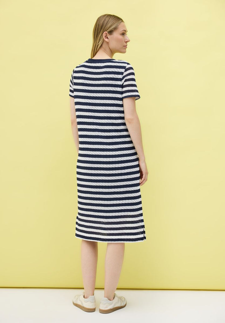 Gestreiftes Ajour-Kleid