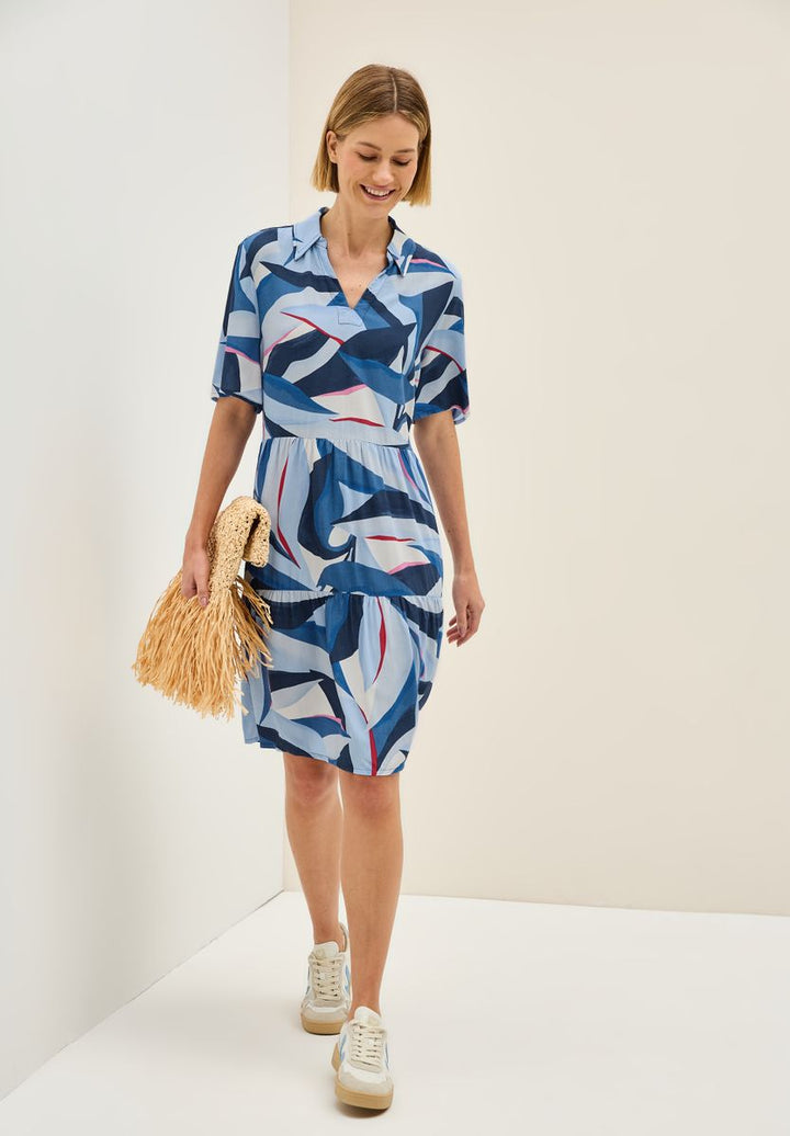 Kleid mit Volants