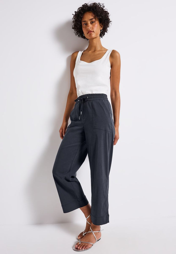 Casual Fit Hose mit Turn-Up