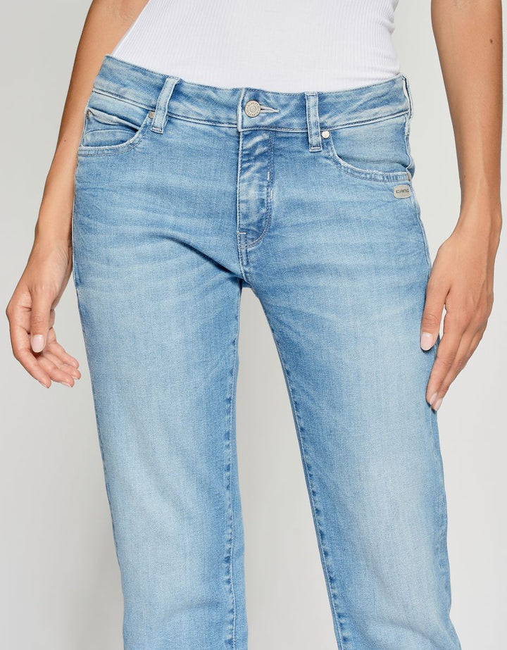 94NADIA cropped - boyfriend fit