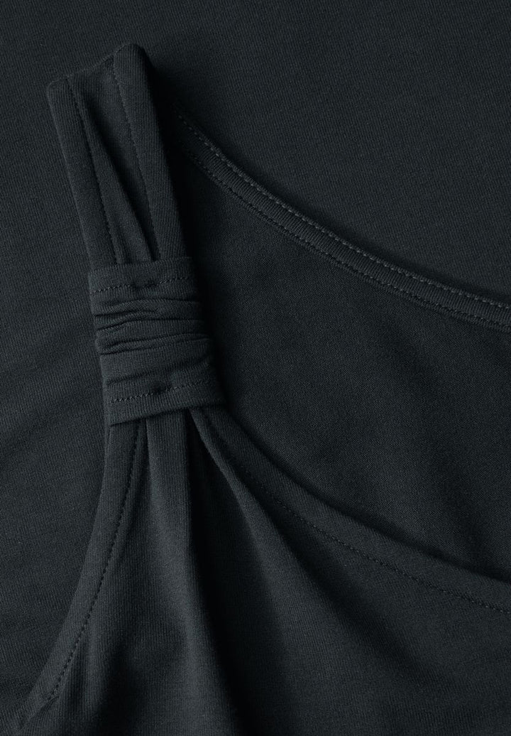 Kleid mit Knotendetail