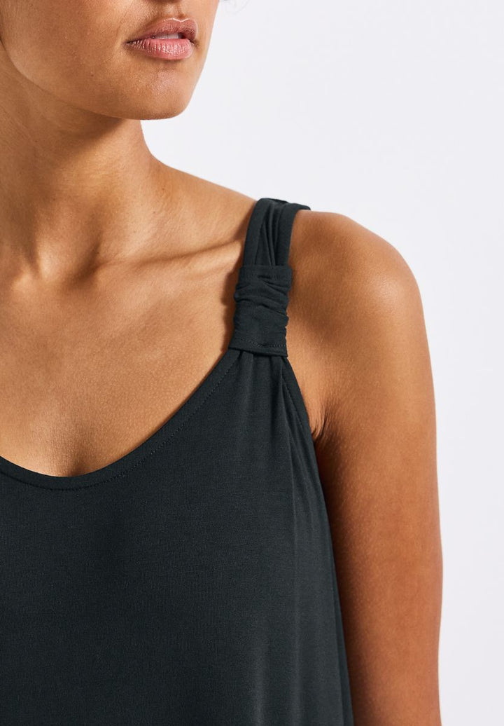 Kleid mit Knotendetail