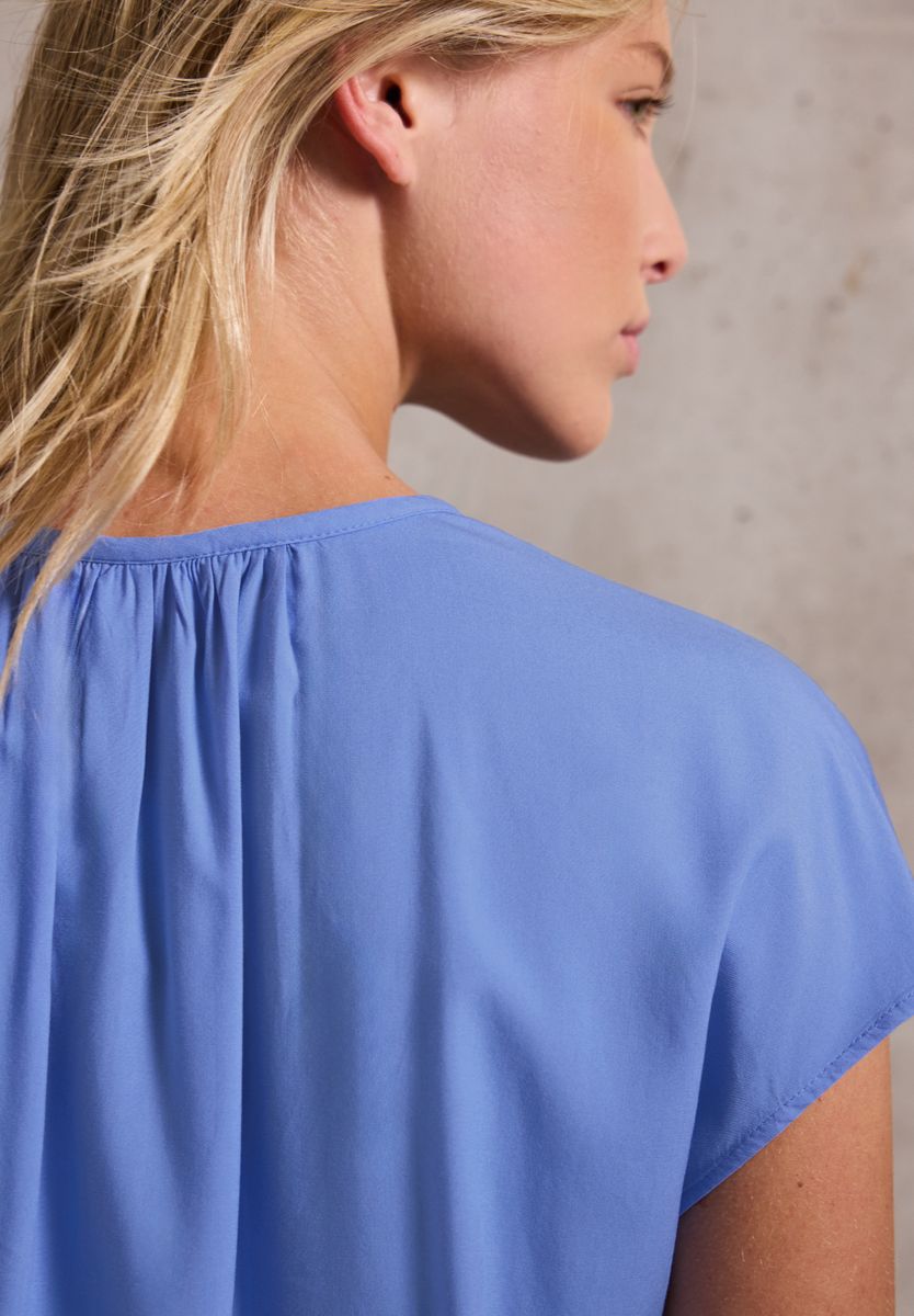 Viskosebluse mit Raffung