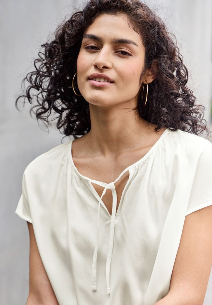Viskosebluse mit Raffung