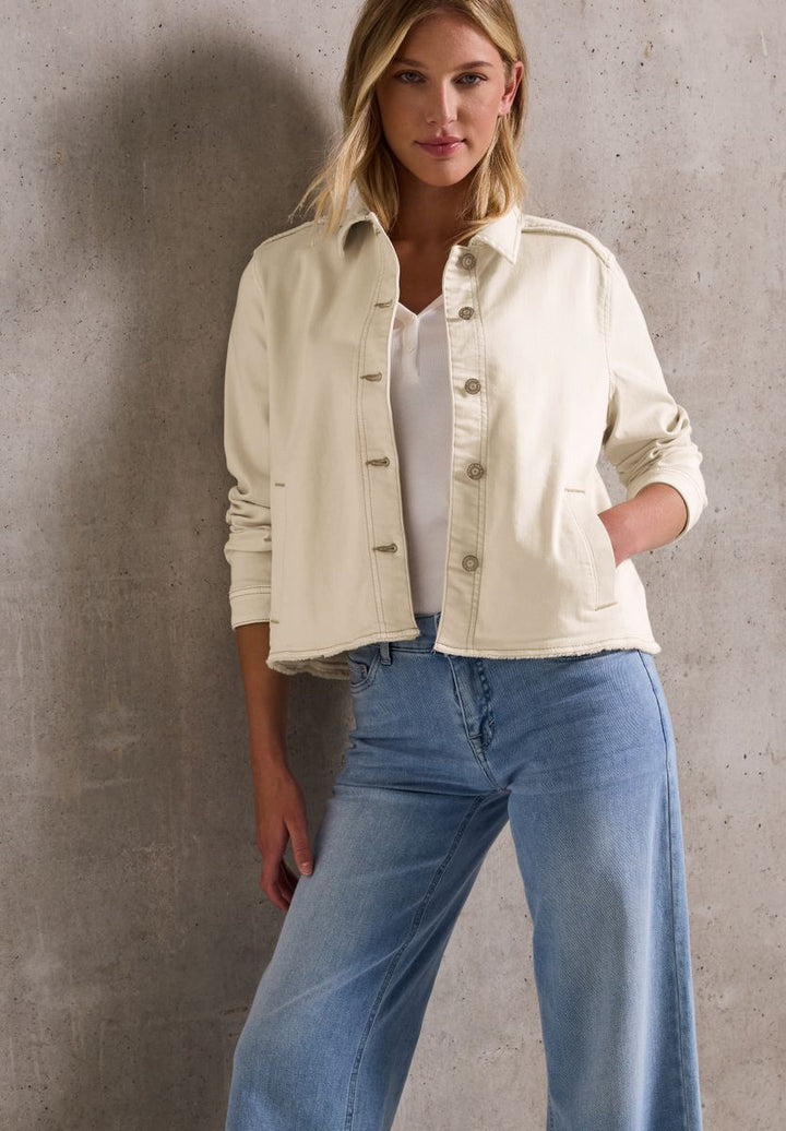 Leichte Jacke