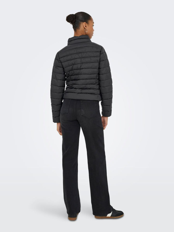 ONLTAHIA LW QUILTED JACKET OTW NOOS