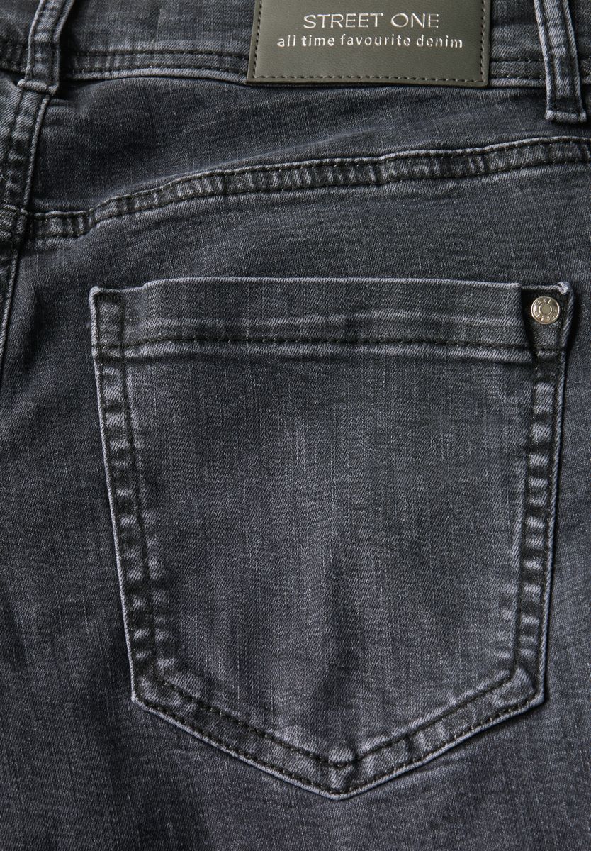 Casual Fit Jeans