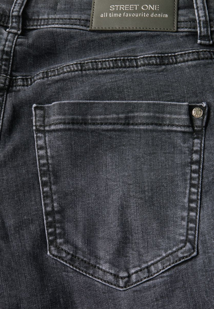 Casual Fit Jeans