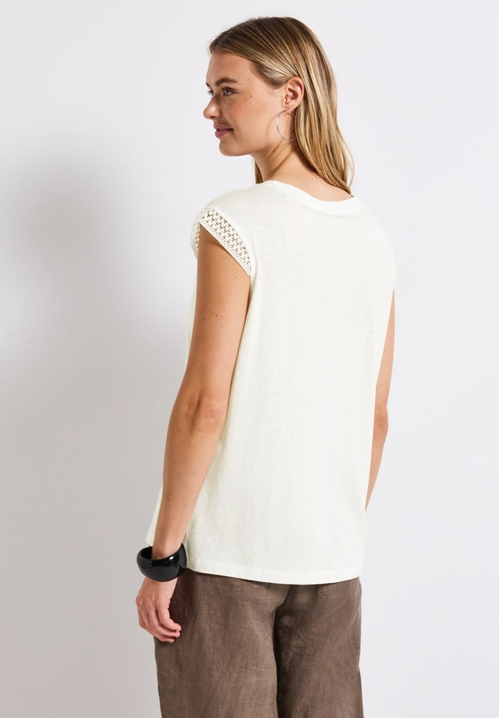 Shirt mit Häkeldetails