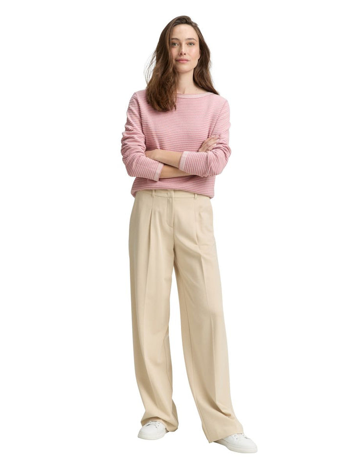 Strickpullover mit U-Boot-Ausschnitt