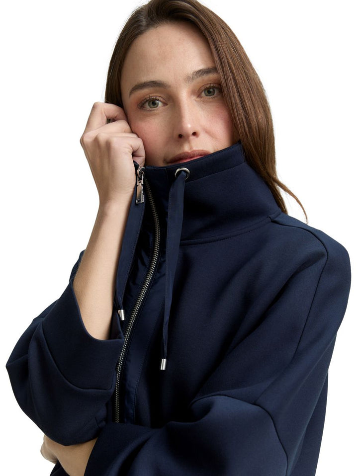 Boxy Fit Scuba Sweatjacke