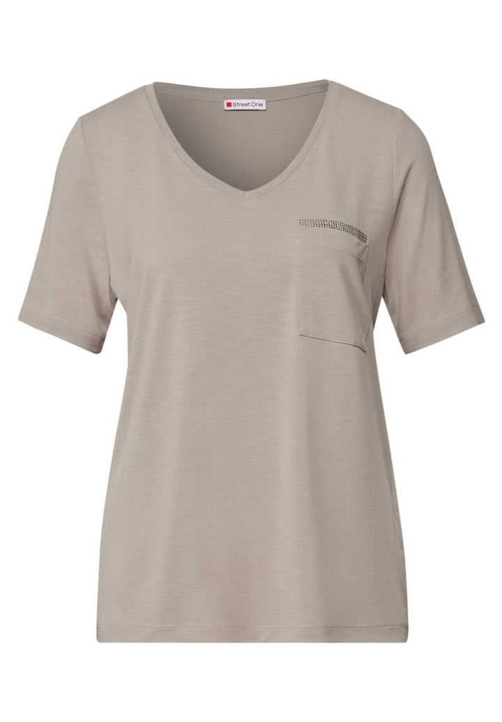 T-Shirt mit Schmuckdetail
