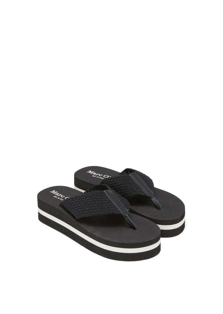 BEACH SANDAL